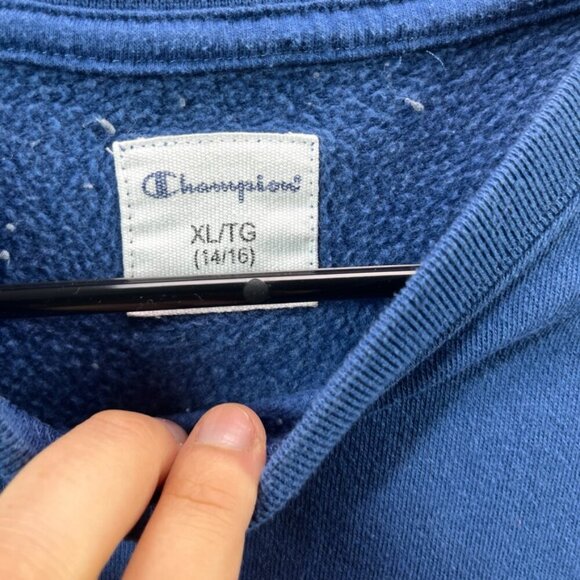 Champion Sweater Youth Extra Large 14/16 Blue Crewneck Logo Sweatshirt Jumper - Picture 3 of 8